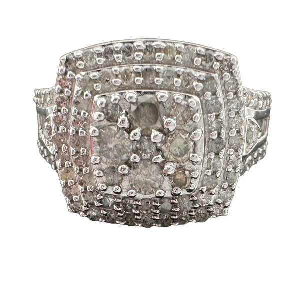 Beautiful 1.00 Carat Natural Cushion Cut Diamond Ring Size 7.25 - Picture 1 of 16